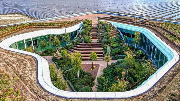 Konya'daki ilginç yapının çok sayıda ödülü var: Dışı süslü, içi güçlü 2